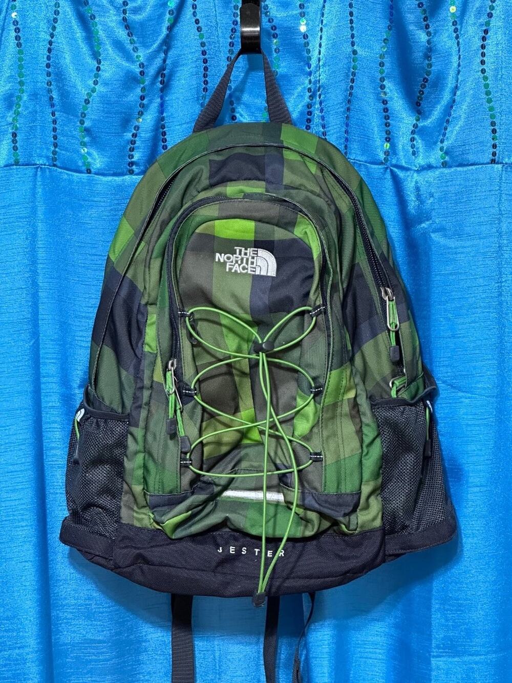 The North Face Jester Backpack 19 In H Green Padded Back Panel Unisex